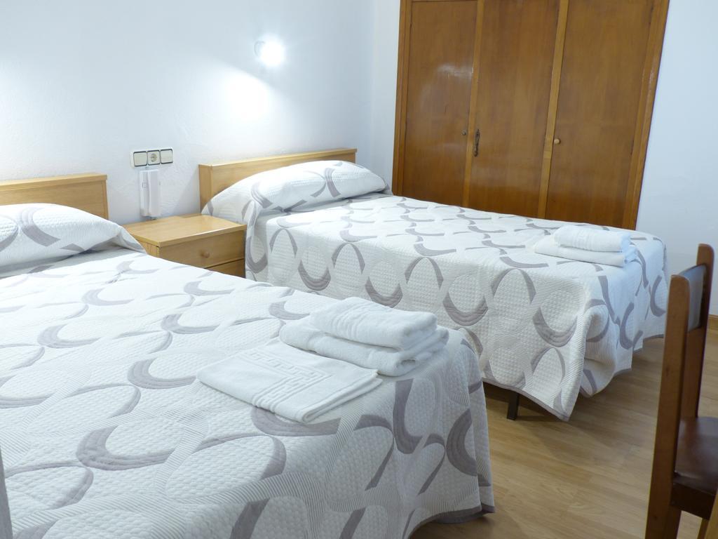 Pension Oria Луарка Экстерьер фото